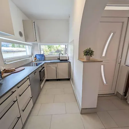 In - Balaton 54329 *